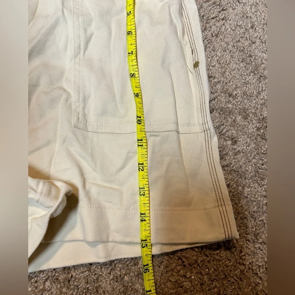 Theory Pull-On Drawstring Shorts - Picture 5 of 6